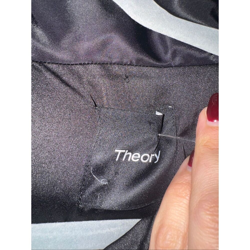 *THEORY*black nylon oversized puffer jacket - Picture 6 of 7